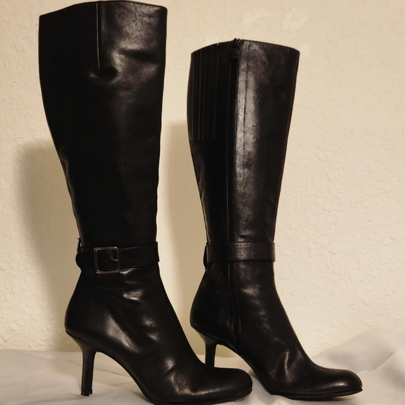 DKNY BLACK LEATHER KNEE HIGH HEELED BOOTS SIZE 7 M - Picture 11 of 16
